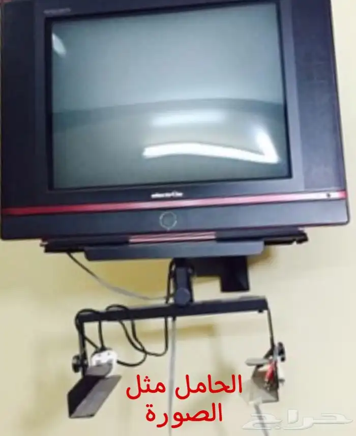 حامل للتليفزيونات القديمة مع حامل رسيفر . 0