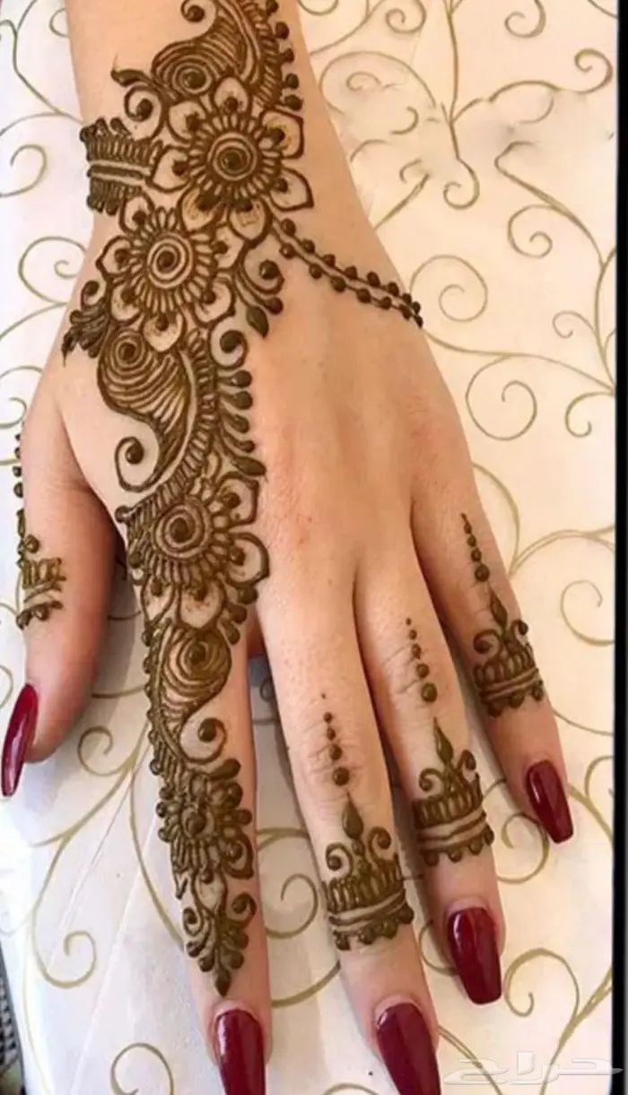 مباشرات وقهوجيات ونقاشة وتفتيش جوالات ودي جي 9