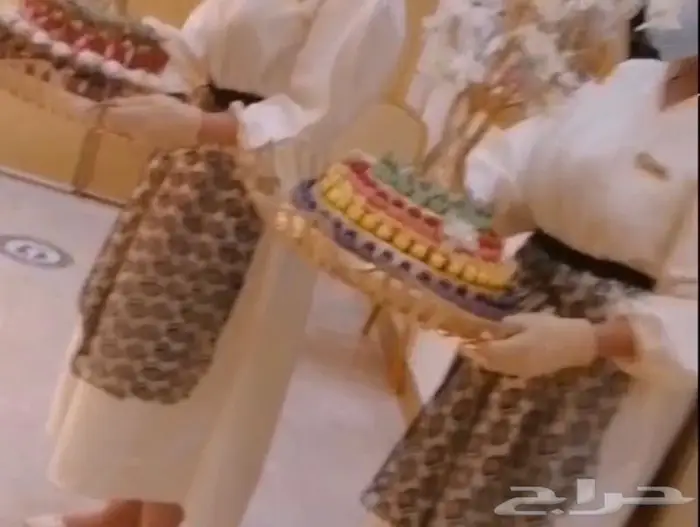 مباشرات وقهوجيات ونقاشة وتفتيش جوالات ودي جي 1