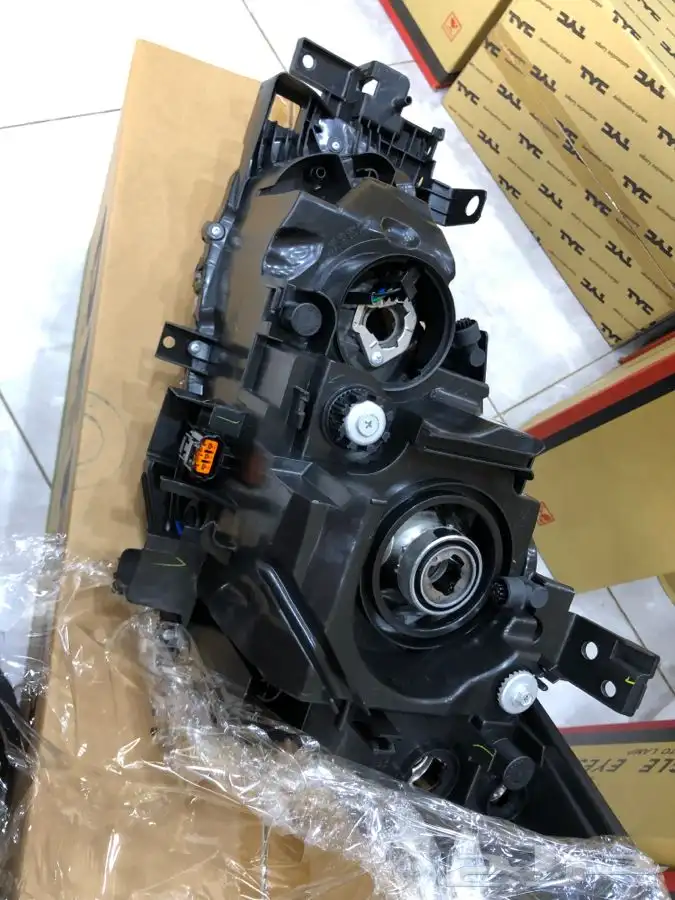 شمعة نور مازدا 6 ديبو 2014-2017 2