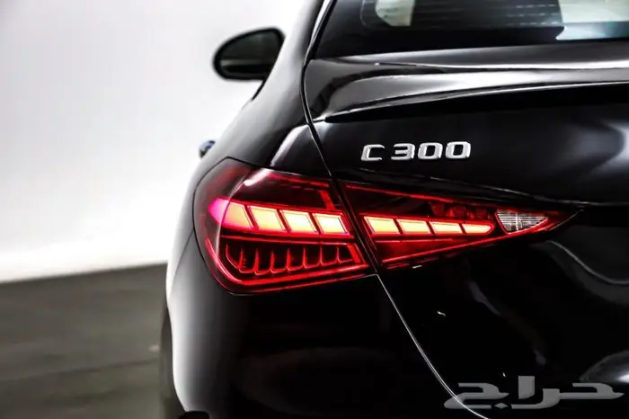 تم البيع مرسيدس C300 AMG 2022 بحالة الوكالة 29