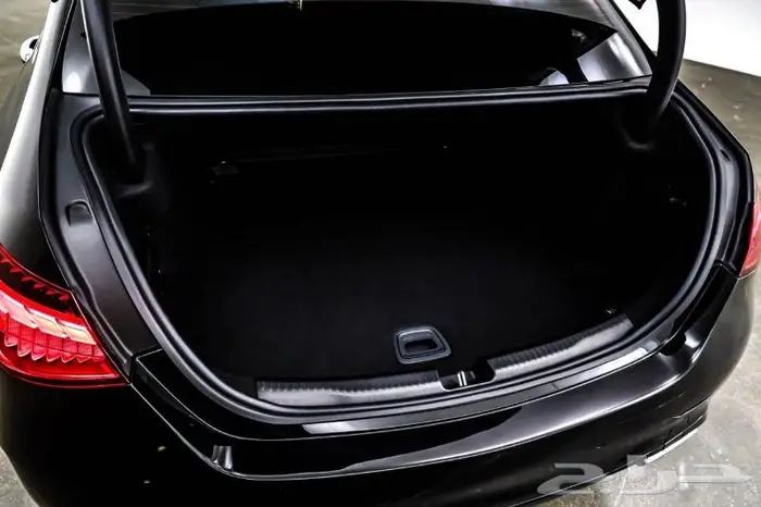 تم البيع مرسيدس C300 AMG 2022 بحالة الوكالة 26
