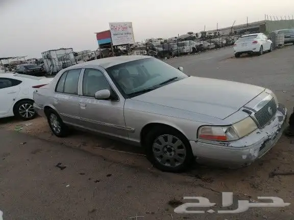 فورد ماركيز فكتوريا 2005 للبيع قطع غيار فقط 3