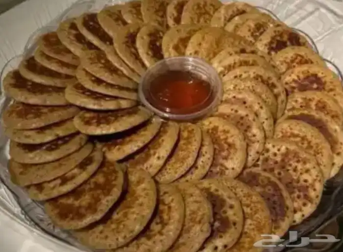 اكلات شعبيه جنوبيه عريكه خبز مفتوت مصابيب جريش قرصان حنيني 9
