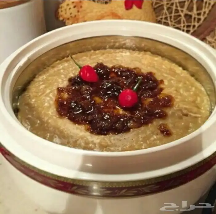 اكلات شعبيه جنوبيه عريكه خبز مفتوت مصابيب جريش قرصان حنيني 3