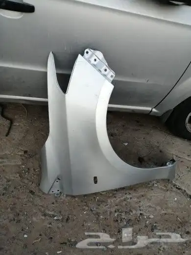 رفرف وصدامات وشنطه يارس 2015 و 20219 2