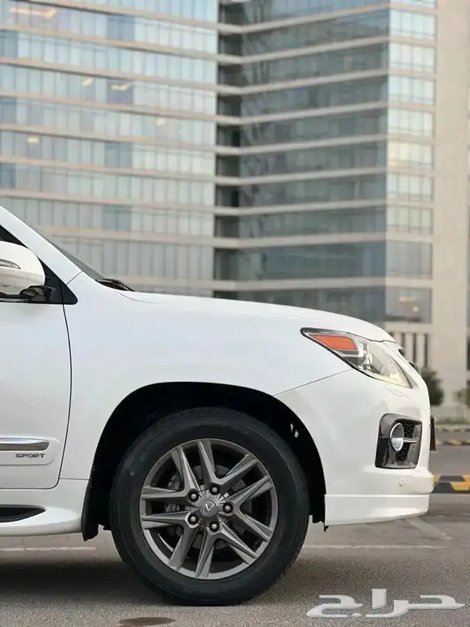 ( تم البيع ) جيب لكزس LX570 موديل 2013 نظيف جدا 13