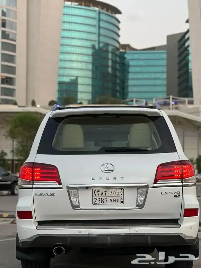 ( تم البيع ) جيب لكزس LX570 موديل 2013 نظيف جدا 7