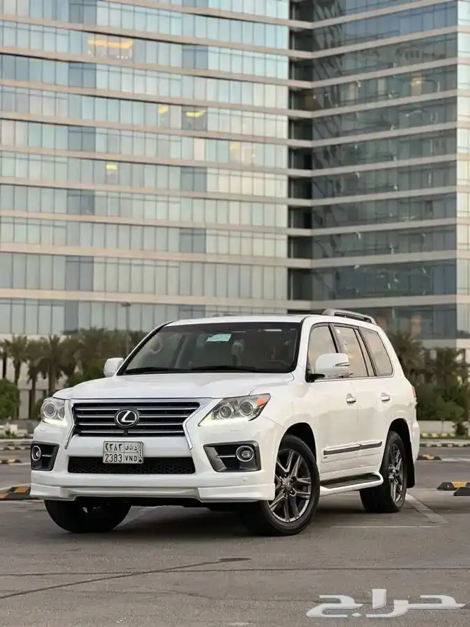 ( تم البيع ) جيب لكزس LX570 موديل 2013 نظيف جدا 0
