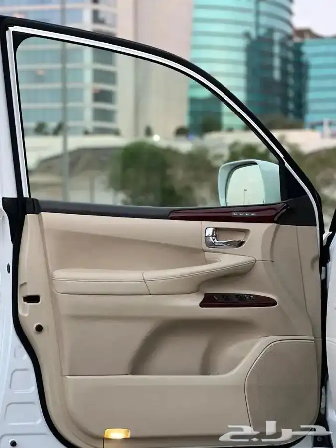 ( تم البيع ) جيب لكزس LX570 موديل 2013 نظيف جدا 15
