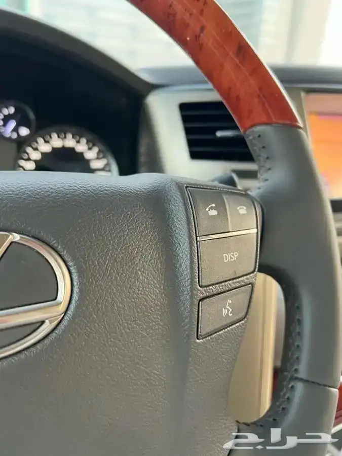 ( تم البيع ) جيب لكزس LX570 موديل 2013 نظيف جدا 24