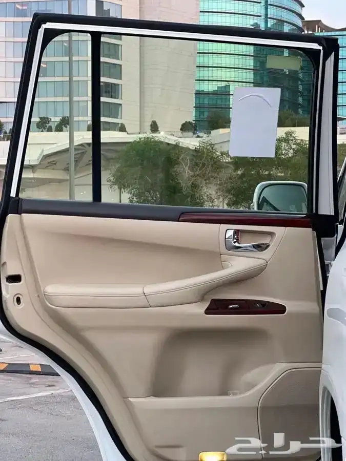 ( تم البيع ) جيب لكزس LX570 موديل 2013 نظيف جدا 31