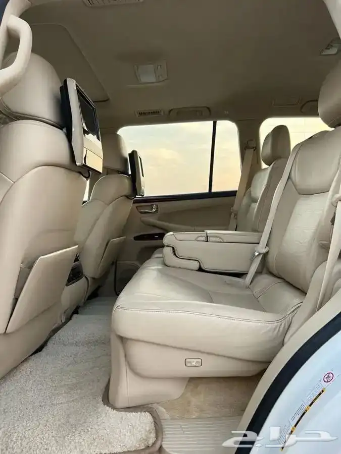 ( تم البيع ) جيب لكزس LX570 موديل 2013 نظيف جدا 33