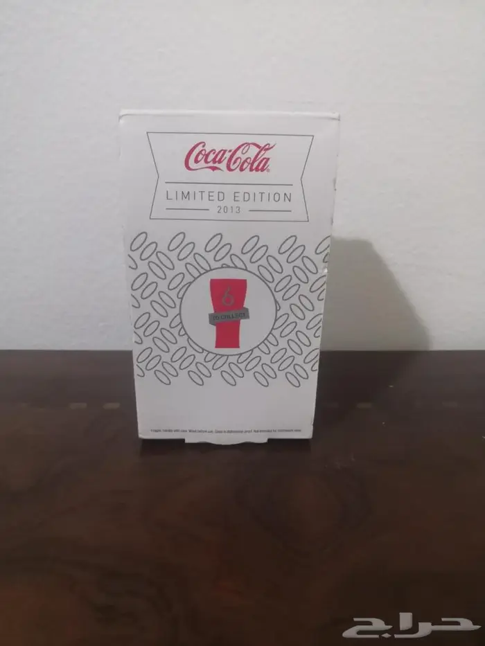 كأسين زجاجين لشركة كوكاكولا بإصدارين مختلفين قديمين .. 4