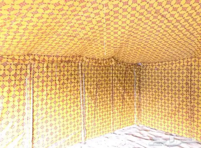 يوجد لدينه خيام واجهة شفاف 1