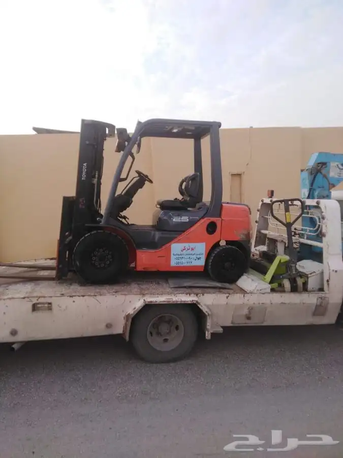 رافعات شوكية (FORKlift) للإيجار 2