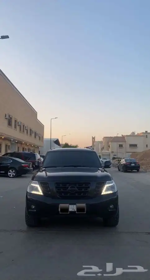 كشاف ليد ابيض يركب على الكبوت 2