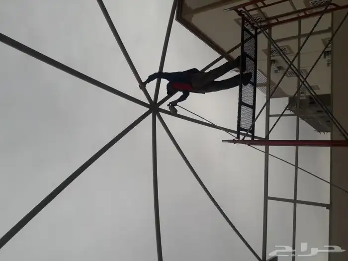 مظلات وسواتر 1