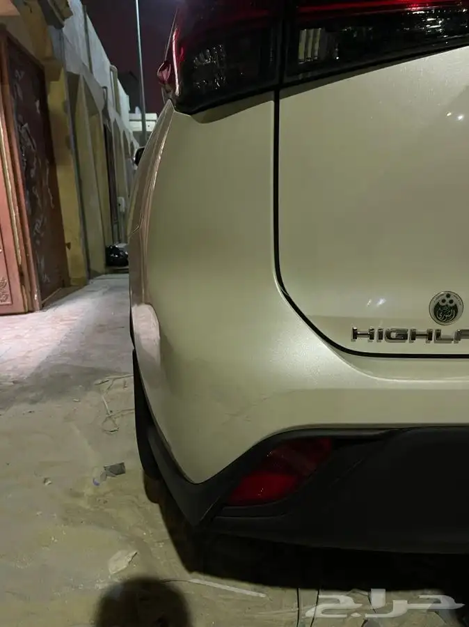 قلم بويه للسيارات toyota كامري افالون فورتشنر 6