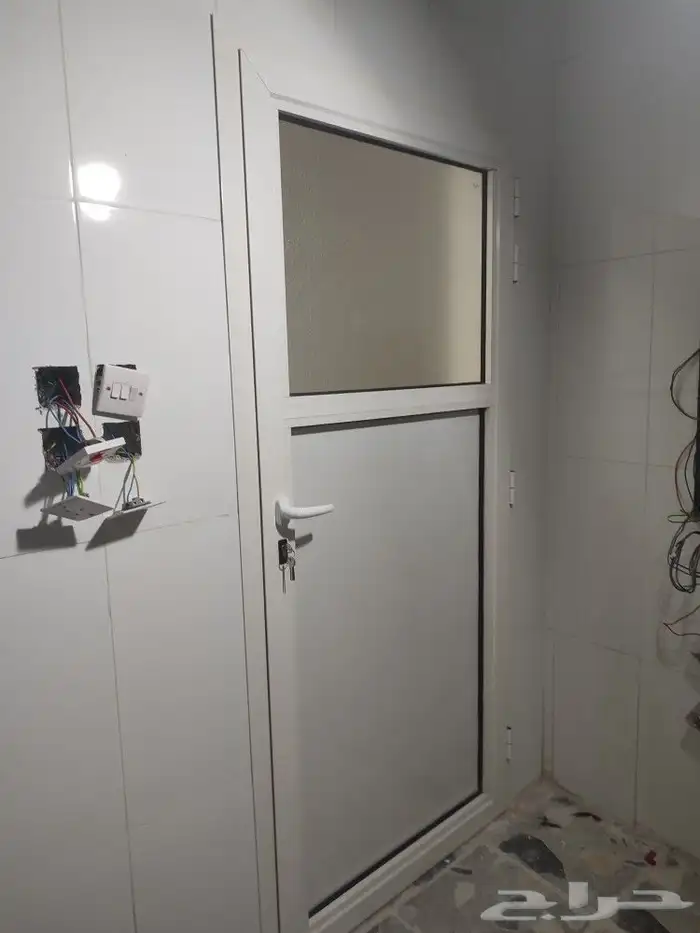 زجاج وشتر والالمنيوم وصيانة جميع انواعها 39