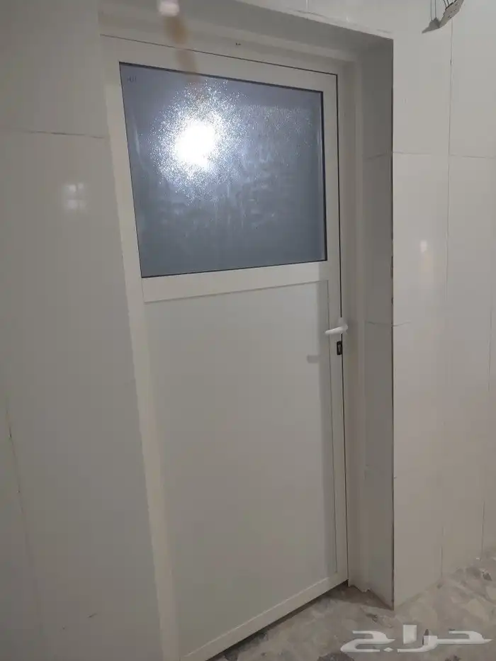 زجاج وشتر والالمنيوم وصيانة جميع انواعها 37