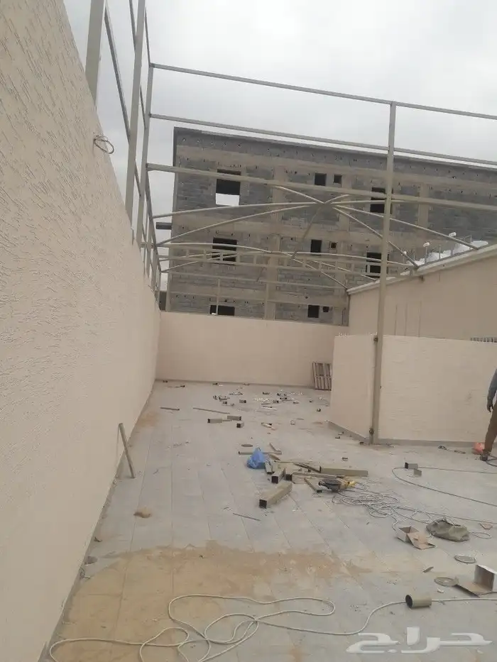 مظلات وسواتر 2