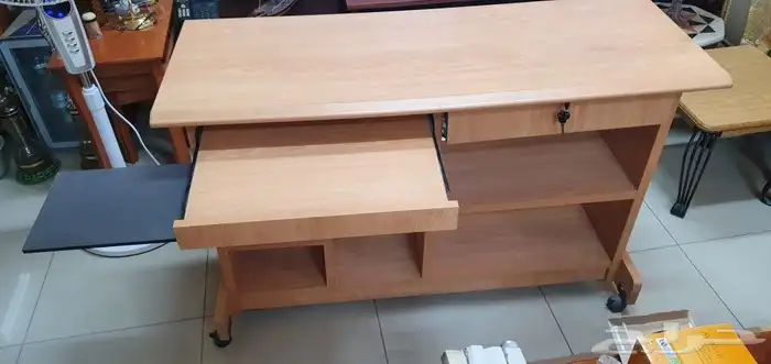 مكتب كومبيوتر 1