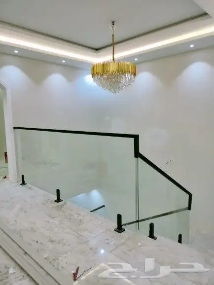 لجميع انواع الزجاج السكريت والصيانة البواب 5