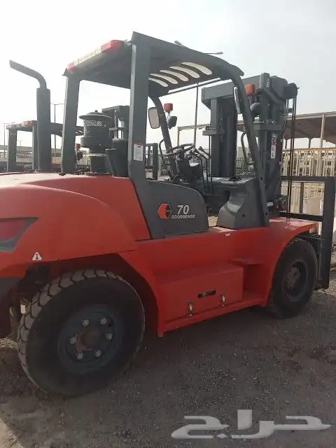 للإيجار رافعات شوكية داخل وخارج الرياض 11