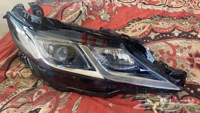 شمعات كامري. 2018-2020. اصلي وكاله 18