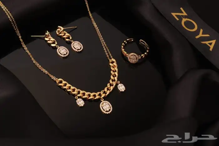 طقم نسائي زركون ذهبي 7