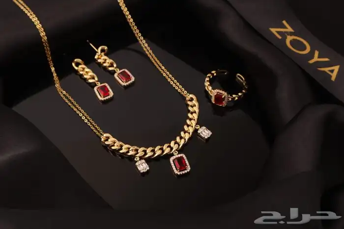 طقم نسائي زركون ذهبي 4