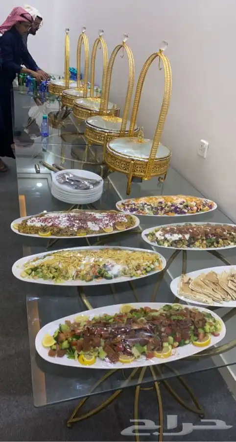 بوفيه مفتوح 5 سخانات 3سلطات ب1000 فقط 4