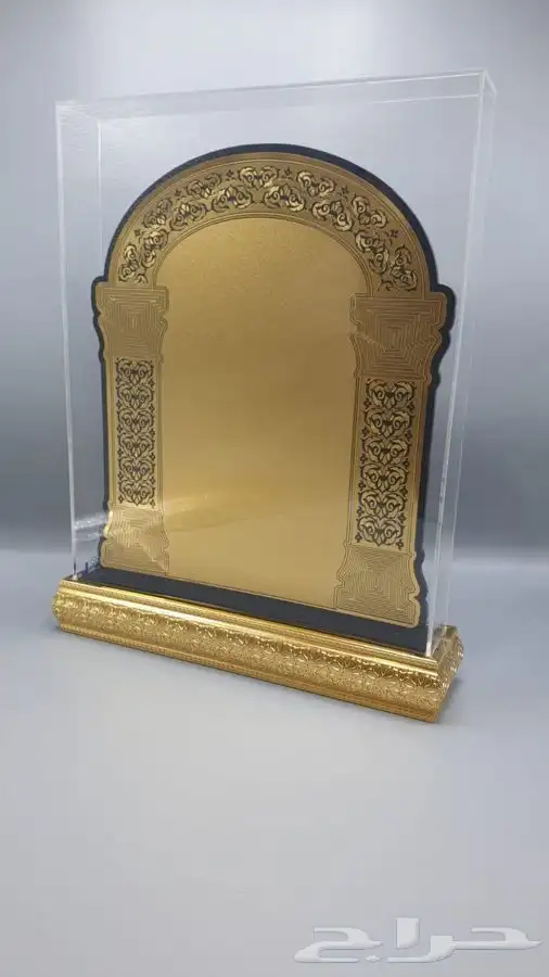 لوحات مكتبية ودروع تذكارية 10