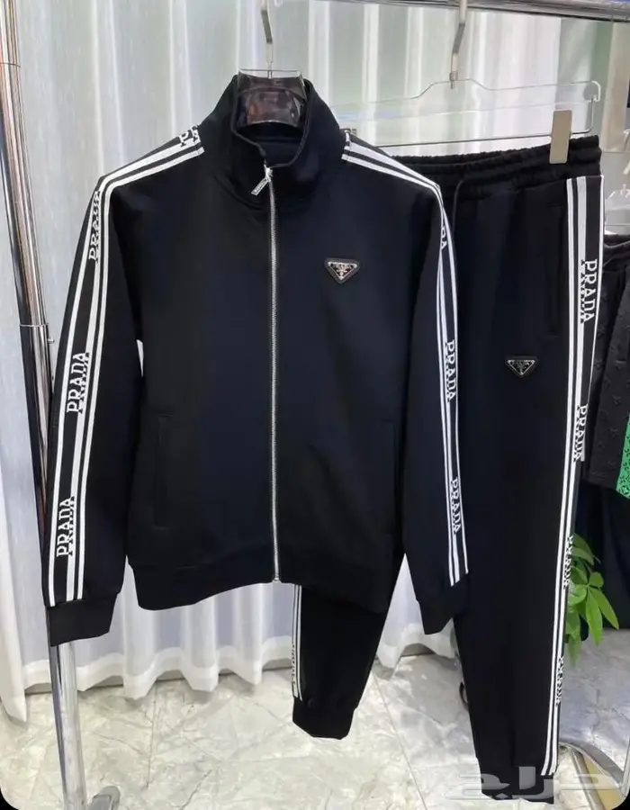 جواكت لويس فيتون وفندي ماركات متعددة 81