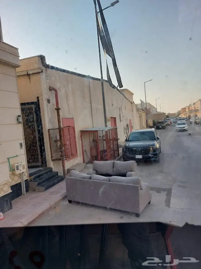 رافعات تحميل ورفع الكنب والاثاث المنزلي 2