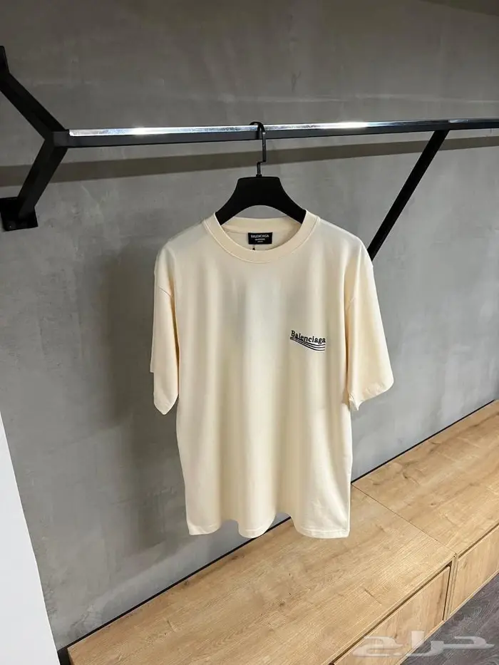 جواكت لويس فيتون وفندي ماركات متعددة 38