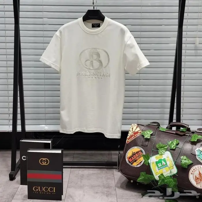 جواكت لويس فيتون وفندي ماركات متعددة 27