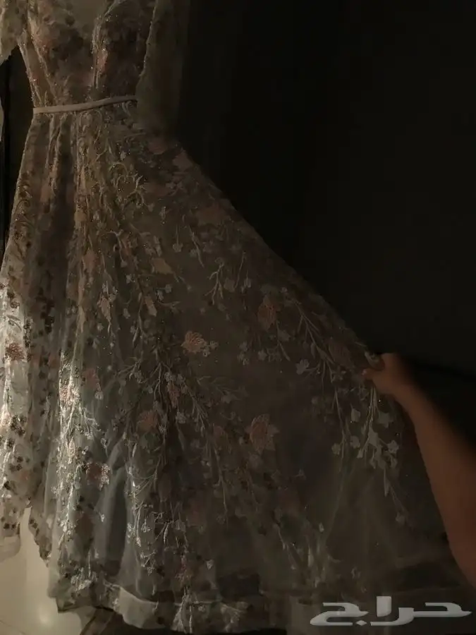 فستان زفاف وملكه 3