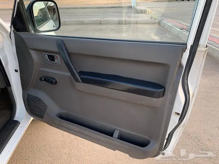 باجيرو ربع .. مبيعات حكومية .. 30