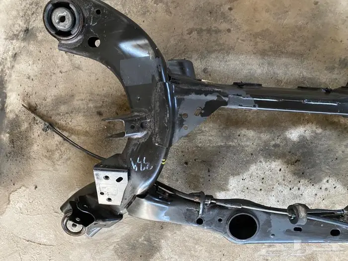 كمر خلفي دوج وكرايسلر 2012 SRT مستخدم 1