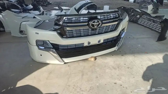 صدام امامي جيب لاند كروزر موديل 2018___2019___2020___2021 2