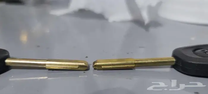 مفاتيح جاكوار قديمة بدون شريحة صناعة ايطالية 2