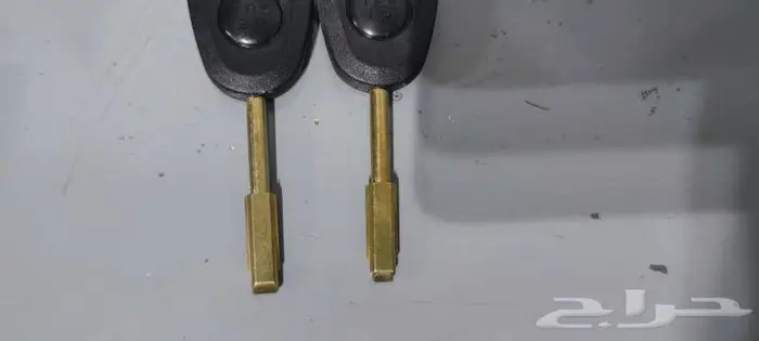 مفاتيح جاكوار قديمة بدون شريحة صناعة ايطالية 4