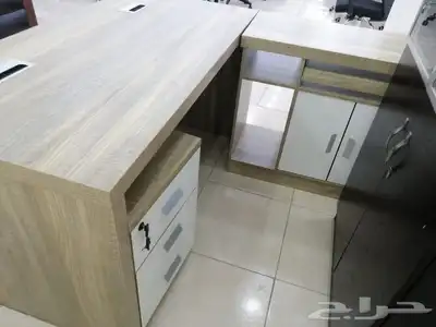 مكاتب فاخرة مع سكرتارية وادراج 2