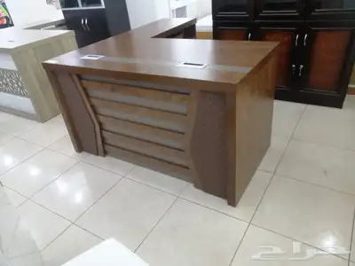 مكاتب فاخرة مع سكرتارية وادراج 3