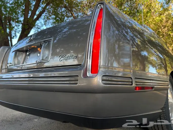 كاديلاك كونكورس جديد مخزن اصفار 10