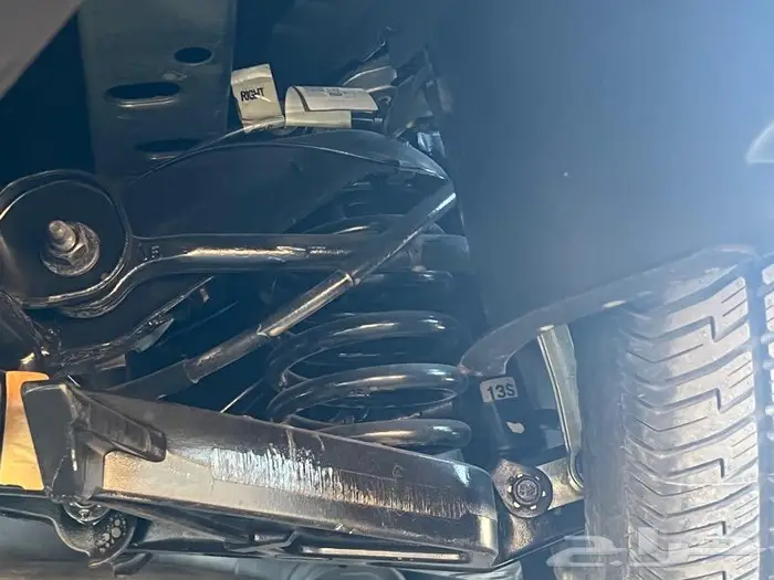 كاديلاك كونكورس جديد مخزن اصفار 17