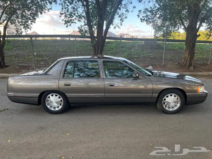 كاديلاك كونكورس جديد مخزن اصفار 31