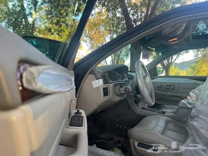 كاديلاك كونكورس جديد مخزن اصفار 36